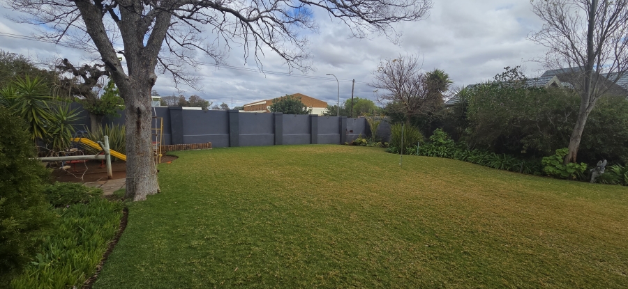 4 Bedroom Property for Sale in Hillcrest Northern Cape